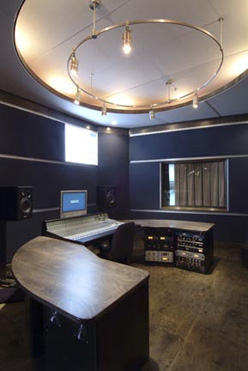 v-Piccolo-Studio-C-2006.jpg