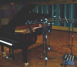 v-SRC-piano-mic-4.jpg