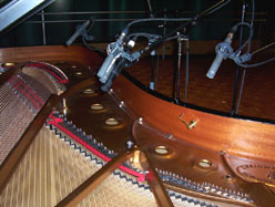 v-SRC-piano-mic-MS3.jpg