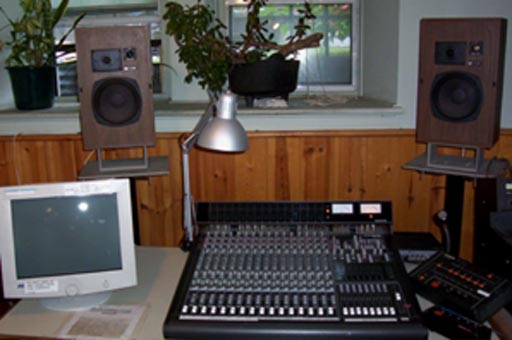 CKUT-studio-console